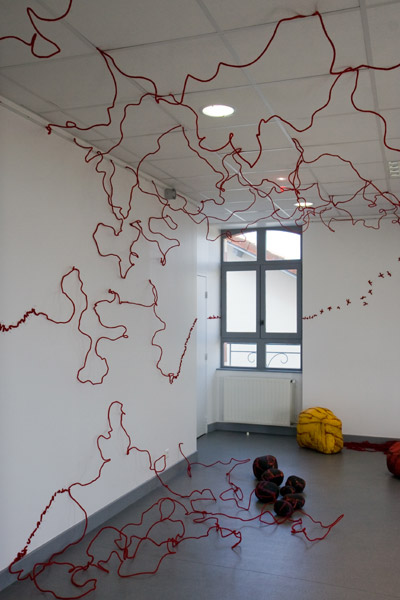 «ne pas perdre le fil...», 2010